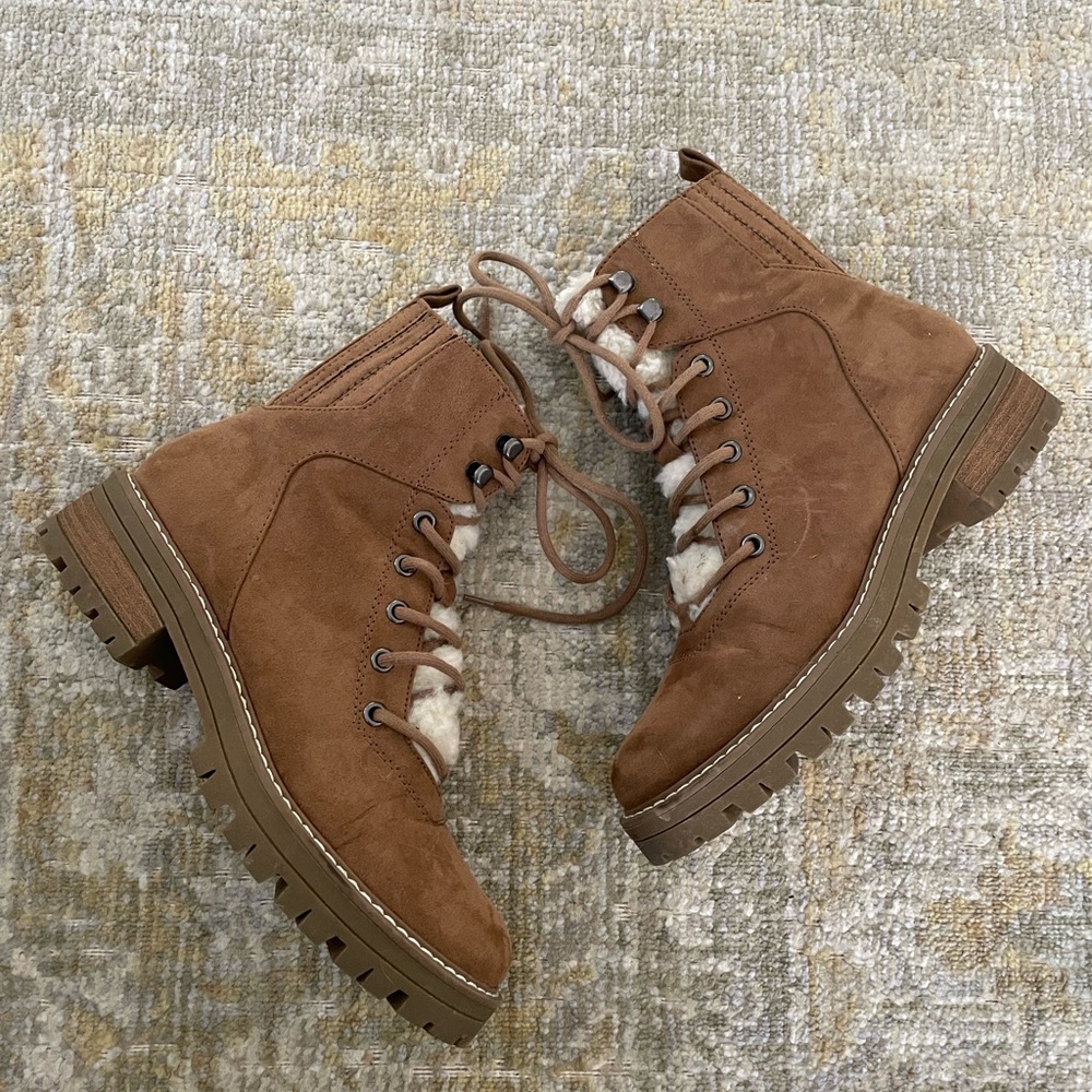 Universal Thread Combat Boots